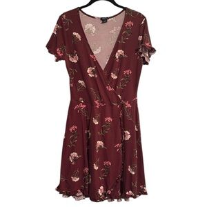 🌻 Rue21 Burgundy Floral Short Sleeve Dress